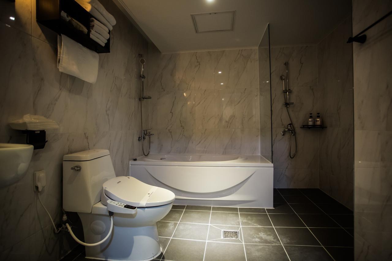 Gallery Tourist Hotel Чхонджу Екстер'єр фото