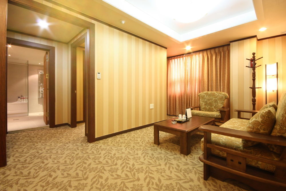 Gallery Tourist Hotel Чхонджу Екстер'єр фото